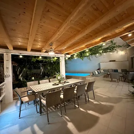 Pansiyon Cotton House Pool & Garden *