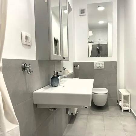 Cotton House Gazde/Camere de închiriat Novi Vinodolski