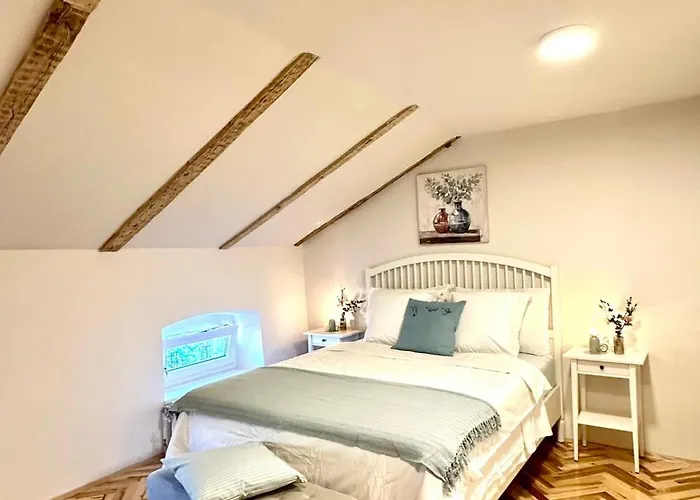 Privatunterkunft Cotton House *